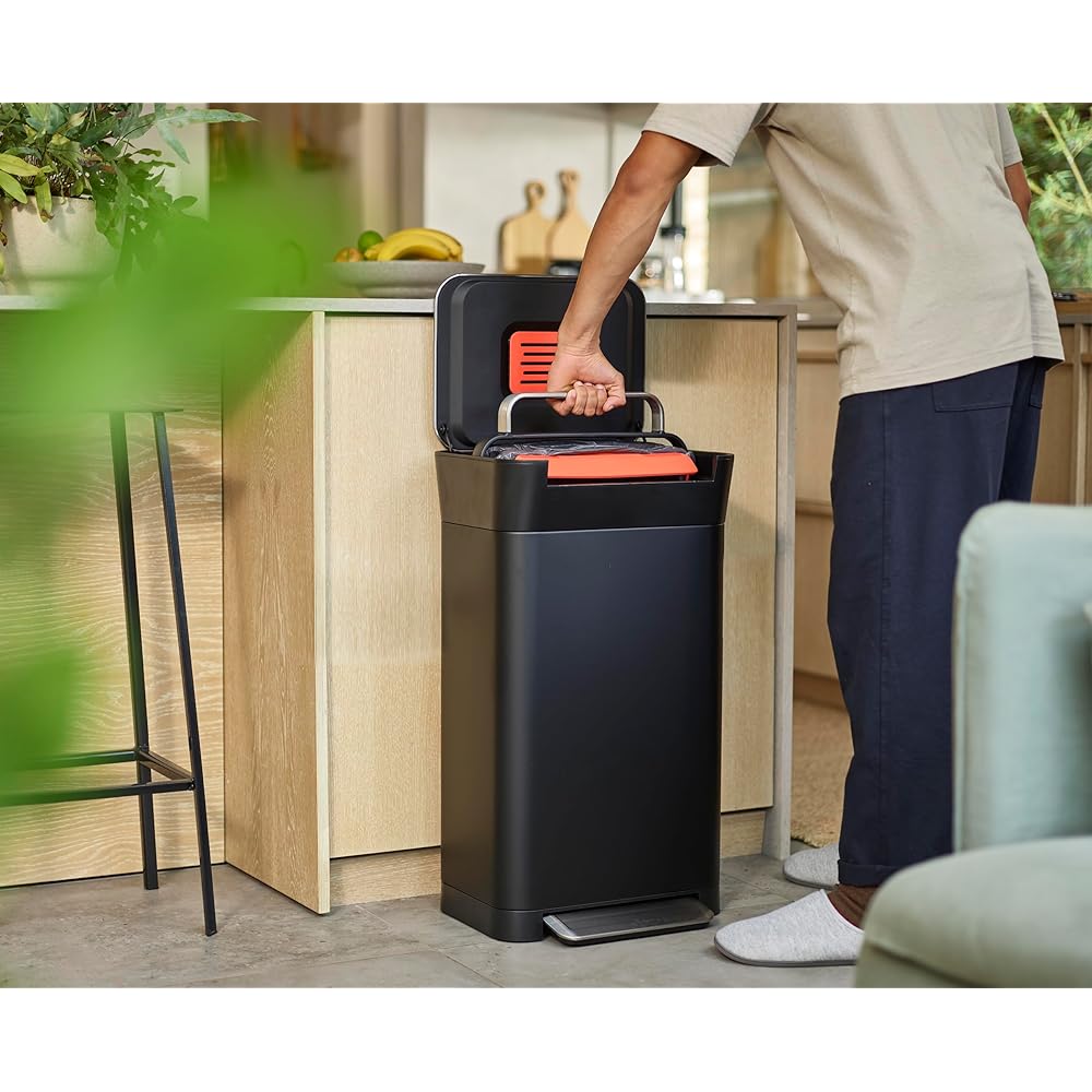 Joseph Joseph Titan Compacteur de Déchets 30L Noir