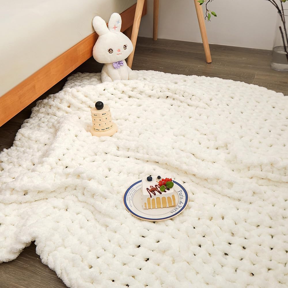 Viviland Couverture en tricot épais, luxueux 100 % tricoté à la main, doux et confortable pour canapé, lit, chaise - Couverture tissée épaisse, 127 x 152 cm, blanc : Cuisine et Maison