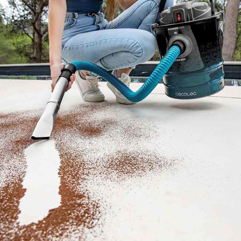 Cecotec Aspirateur à Cendres de 15 litres Conga Ash 7000 Liberty. 120W de Puissance, Grande Autonomie grâce à sa Batterie 18V, Filtre avec Maille métallique, Finitions en Acier Inoxydable : Cuisine et Maison