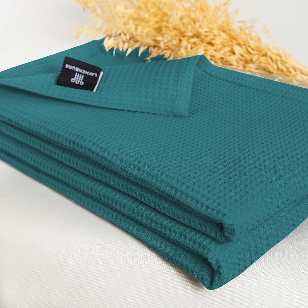 LAYNENBURG Couvre-lit 240 x 260 cm XXL - Piqué gaufré 100% Coton - Couverture légère pour l'été - Couverture en Coton pour Le lit, Le canapé - Couverture aérée pour Le canapé (Pétrole) : Cuisine et Maison