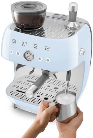 Smeg Machine à café expresso manuelle avec broyeur