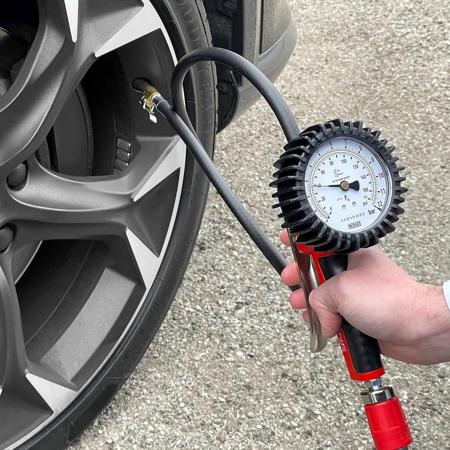 : GAV Pistolet Gonfleur Pneus Voiture et Camion avec Manometre Pression Pneu WIKA 80mm - Homologué