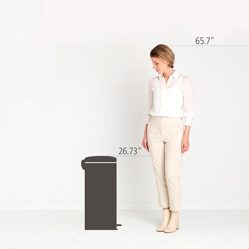 Brabantia - Poubelle 30l Newicon - Poubelle à Pédale avec Seau en Plastique - Grande Poubelle Base Antidérapante - Poubelle de Cuisine Hygiénique et Anti Odeurs - Poubelle Noir Mat : Brabantia: Cuisine et Maison