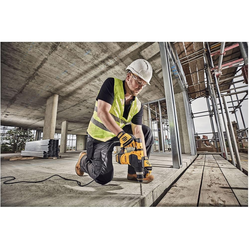 DeWalt Perforateur burineur SDS-plus D25333K 950W