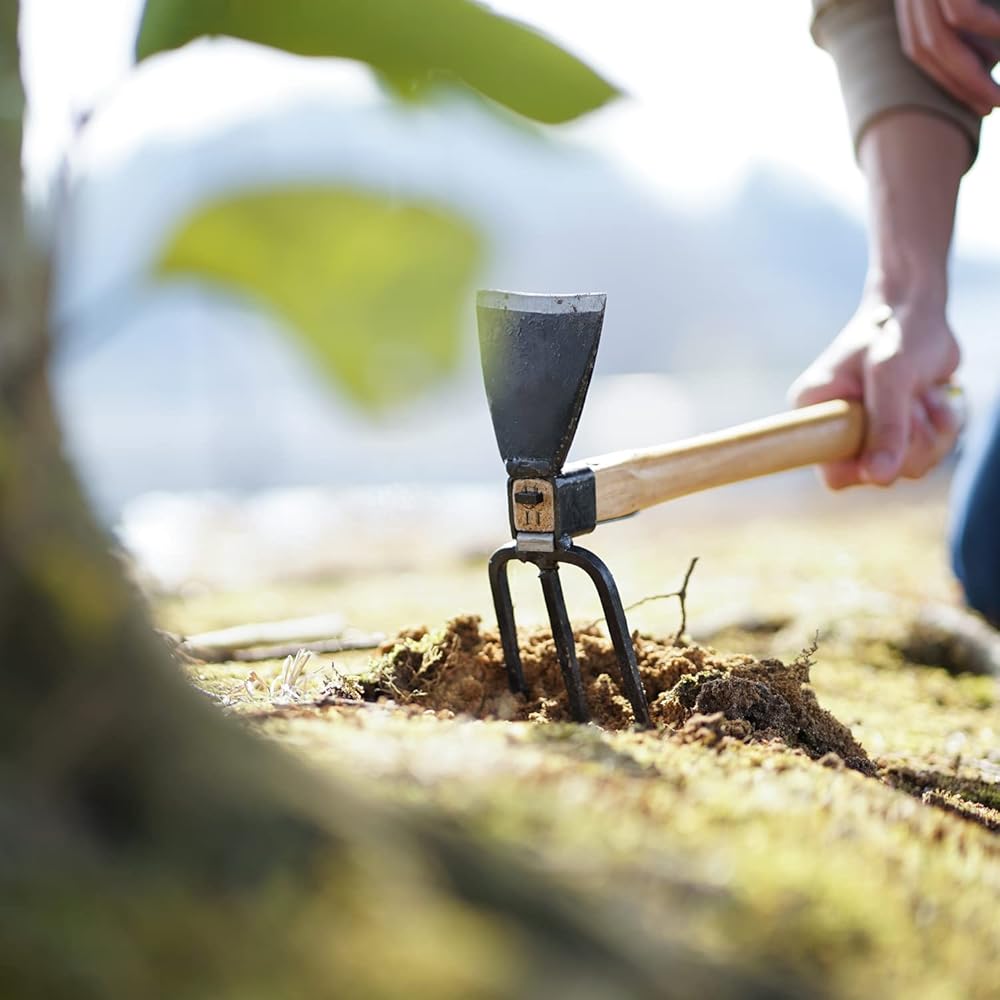 Binette de jardin et motoculteur artisanal japonais : Jardin