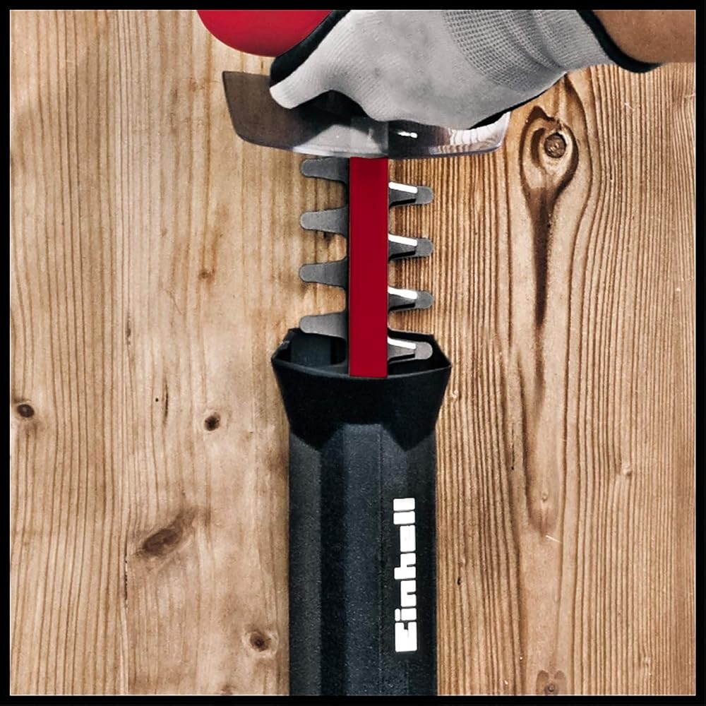 Einhell Taille-haies électrique GE-EH 7067 700W 67cm