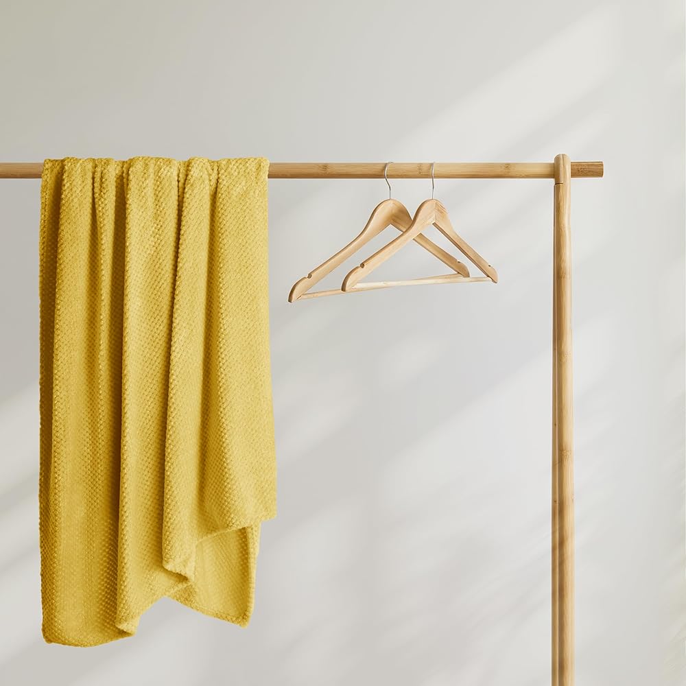 DecoKing Henry Couverture Douillette 170 x 210 cm en Microfibre Jaune Moutarde Couvre-lit Couvre-lit Polaire Doux et Douillet Style scandinave Jaune : Cuisine et Maison