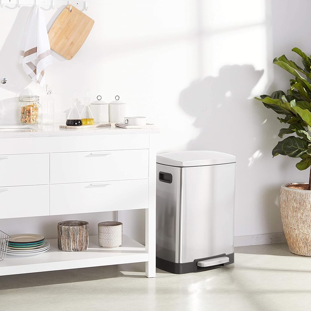 Amazon Basics Poubelle de recyclage rectangulaire à pédale avec 2 compartiments et couvercle à fermeture douce, 25 L & 15 L (40L), argent : Cuisine et Maison