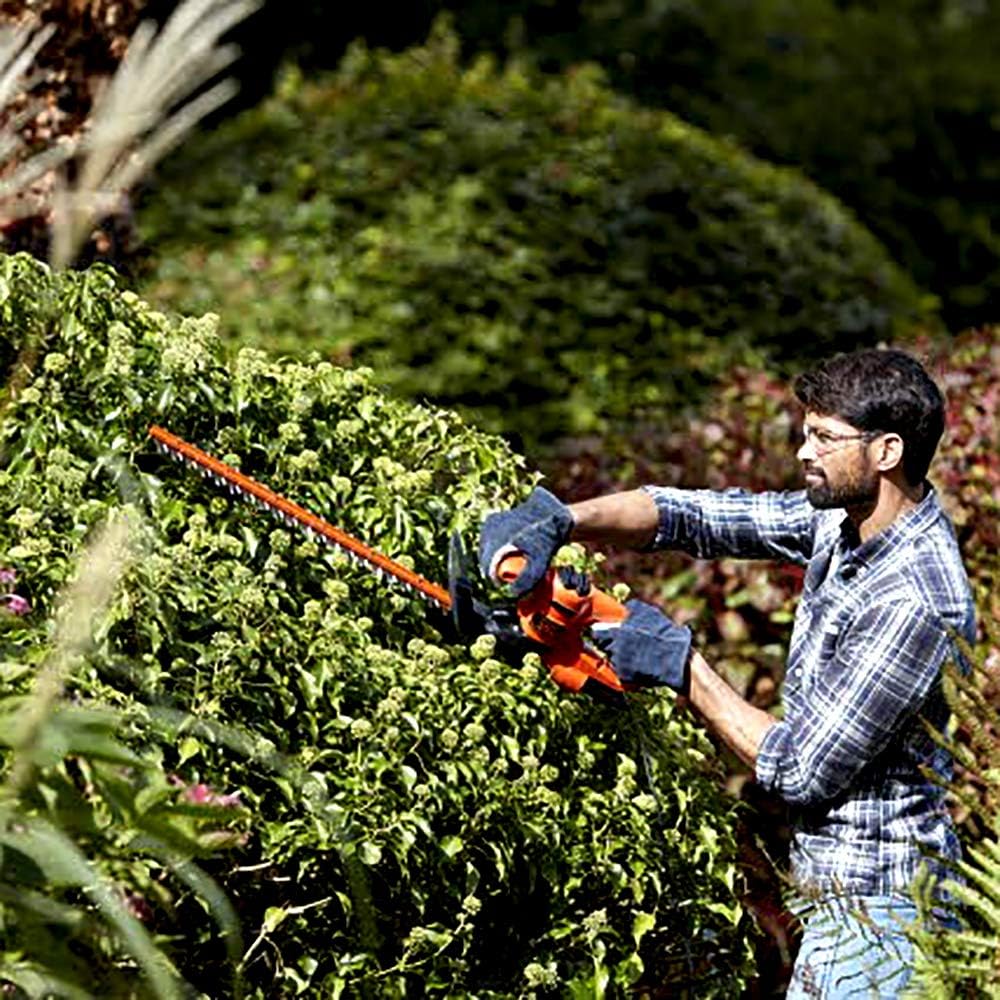 BLACK+DECKER Taille-Haies Filaire 420 W, Taille-Haies Electrique 45 cm avec 2 Poignées et Garde, Lame Asymétrique, Ecartement 16 mm, Robuste et Léger, BEHT201-QS Noir : Jardin
