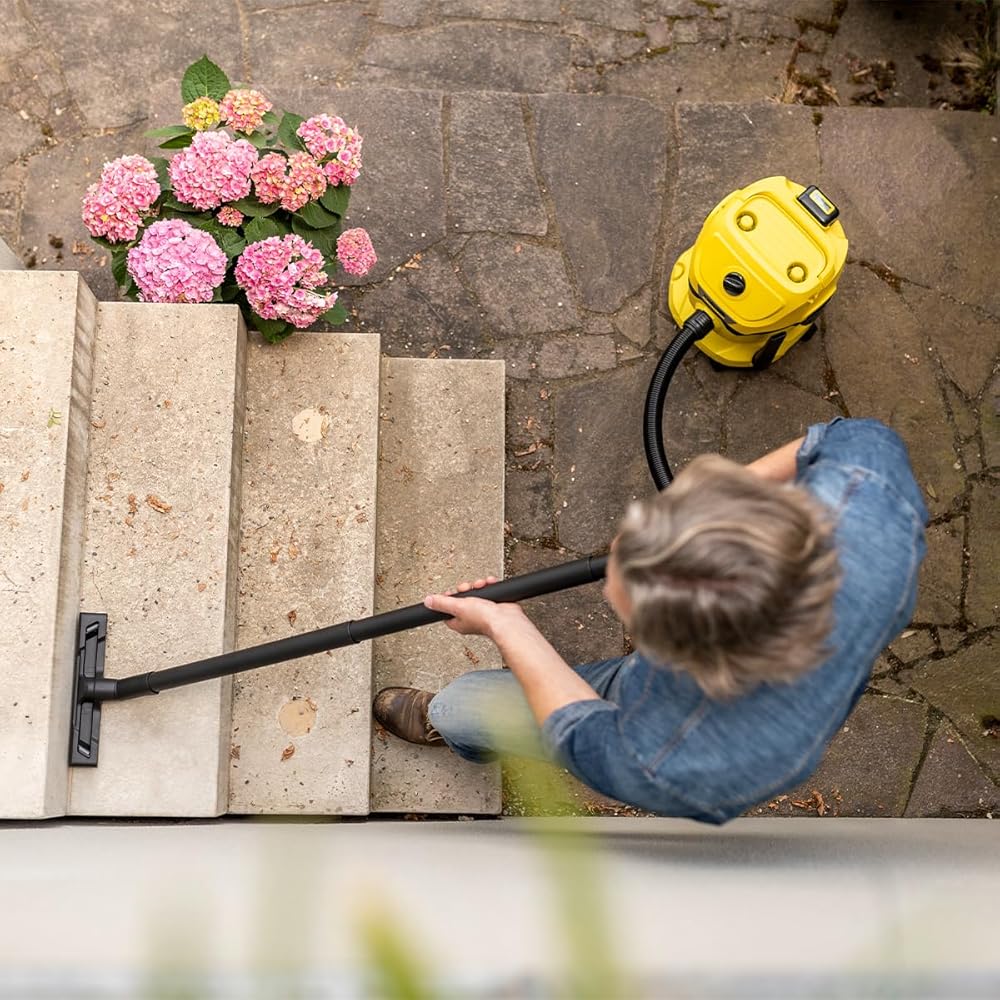 Kärcher WD 2-18, Aspirateur Eau & poussière sur Batterie, Alu, Jaune : Cuisine et Maison