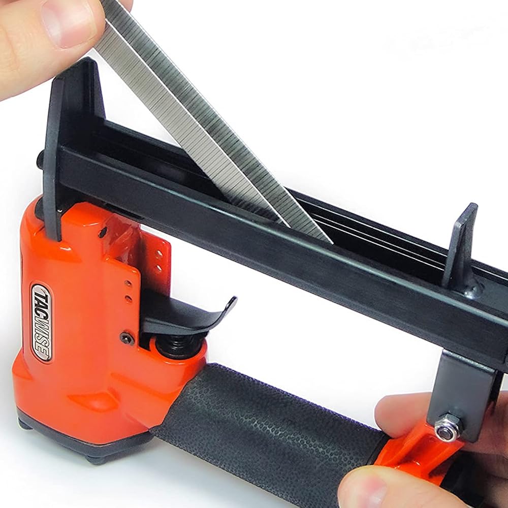 Tacwise A14014V Agrafeuse Pneumatique pour Tapisserie, Utilise les Agrafes de Type 140 / 4 - 14 mm : Bricolage