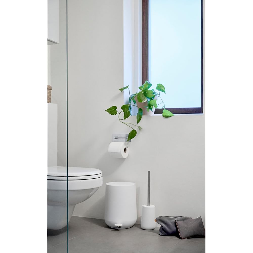 ZONE DENMARK - Poubelle Salle de Bain Nova - 3L - Design Scandinave - Plastique ABS Doux Au Toucher - Poubelle Cuisine Élégante H23cm D20,5cm - Blanc : Thomas Dudzinski Design: Cuisine et Maison