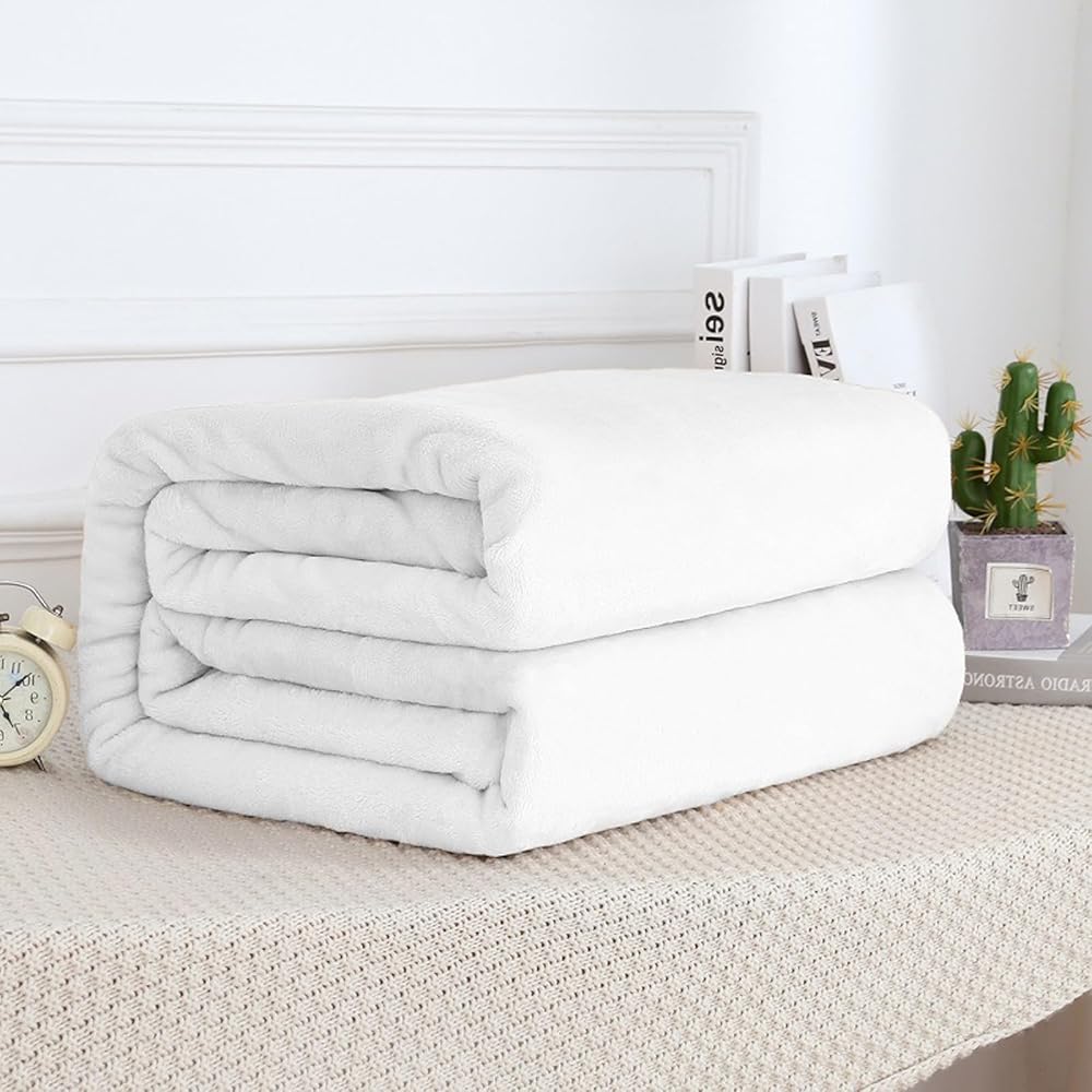 GAIFNAG Couverture Plaid Polaire, Couverture Portable 200 x 400 cm Flanelle Doux et Chaud, Lavable et Parfaite Jete de Canape Grande Taille pour Le Lit, Le Canapé, Le Sofa, Lit et Salon, Blanc : Cuisine et Maison