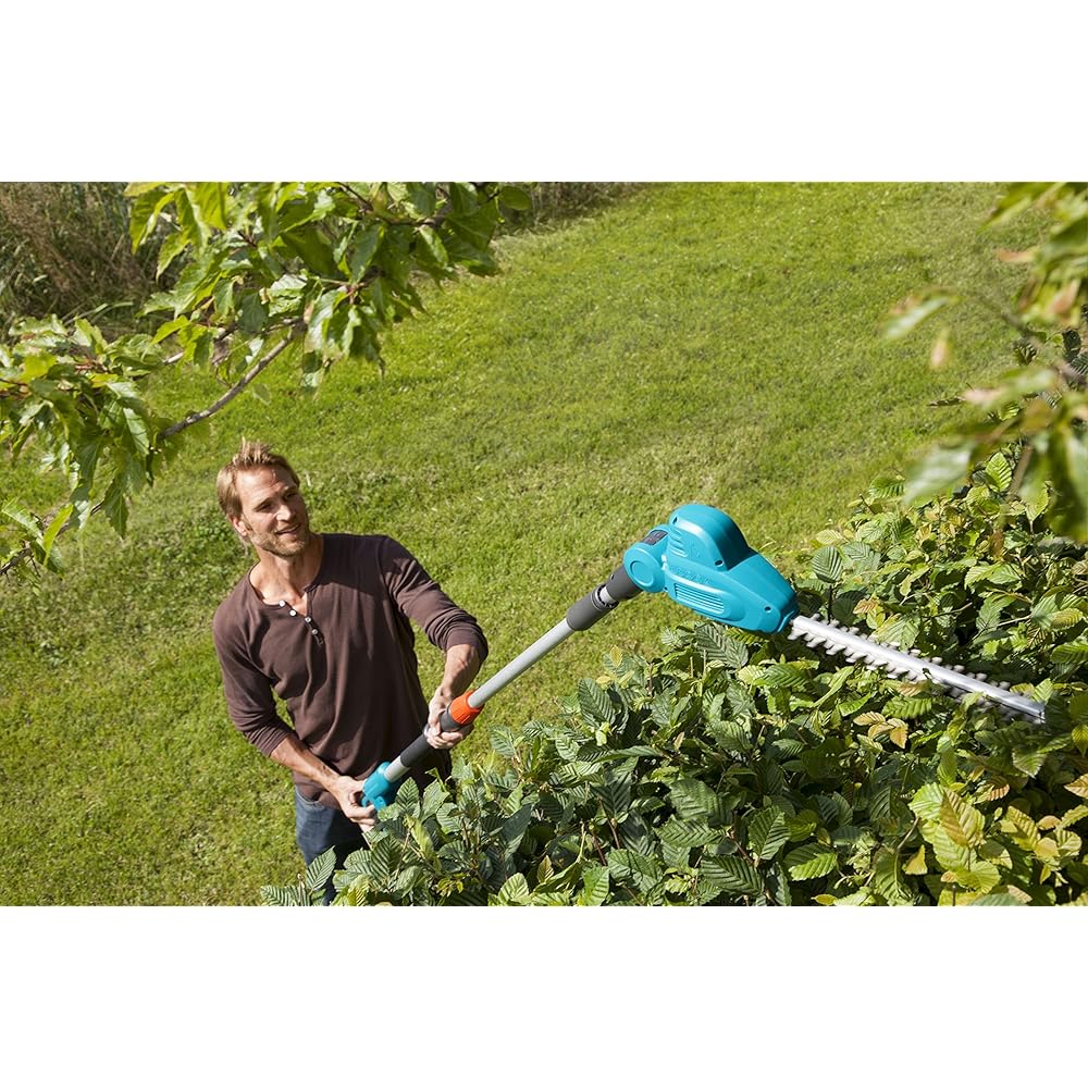 Taille-haies sur perche THS 500/48 sans batterie de Gardena : taille-haies 500 W, 3,5 m de portée, tête inclinable et manche télescopique, lame de 48 cm, butée de protection (8883-20) : Jardin