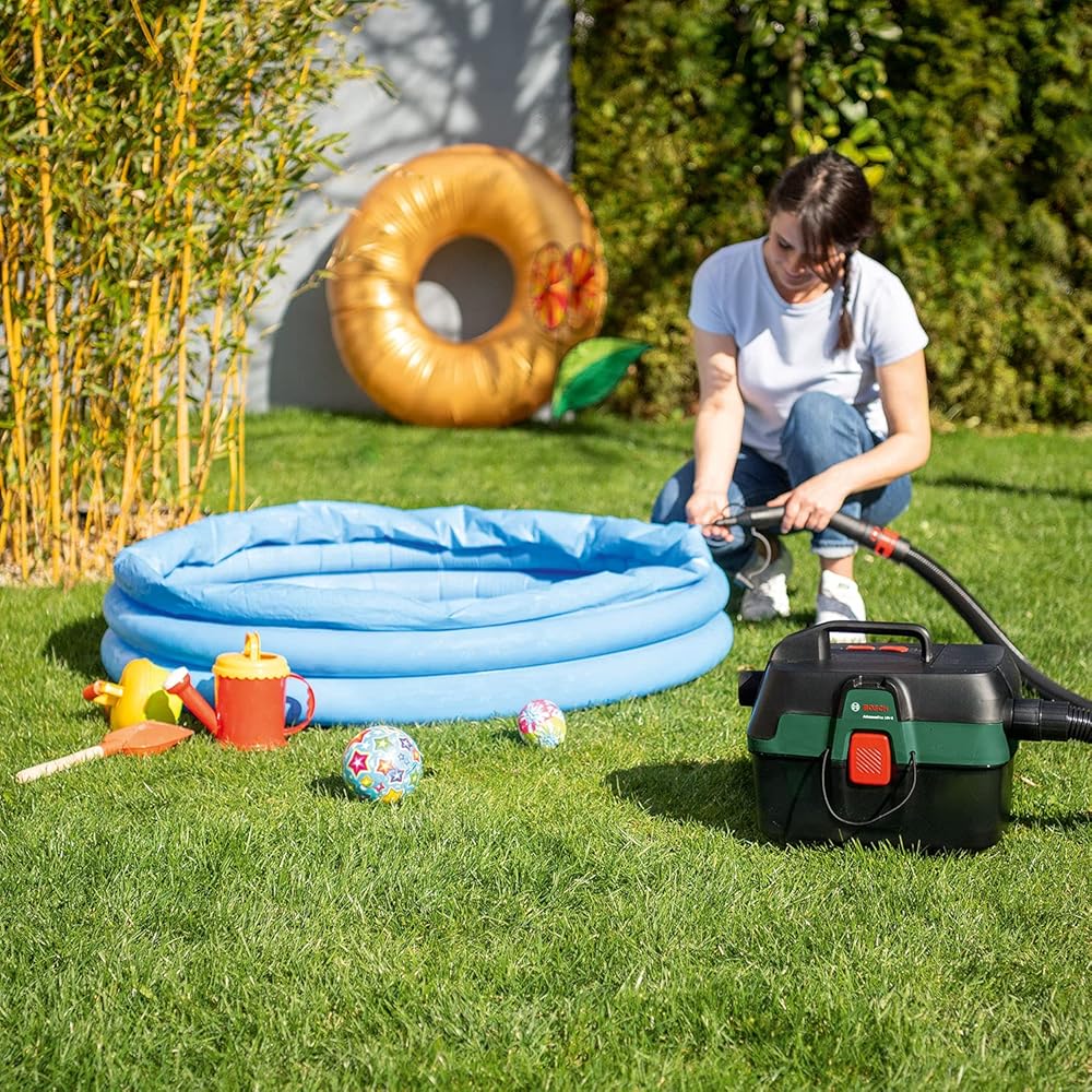 Bosch Home and Garden - Aspirateur d’eau et poussière sans fil Bosch - AdvancedVac 18V-8 (sans batterie, système 18V, set d’accessoires inclus, livré dans un emballage en carton) : Cuisine et Maison
