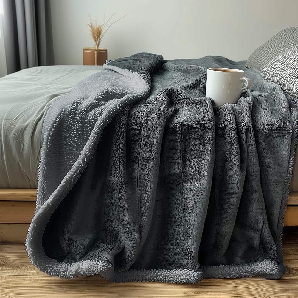 Bedding Aid Couverture en Polaire Sherpa – Réversible, imperméable et Anti-Fuite, Confort sans désordre pour Les Nuits humides et Les Moments intimes : Animalerie