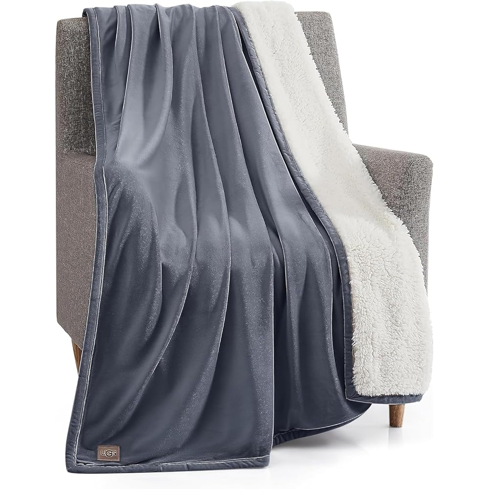 UGG Bliss 23854 Couverture Sherpa entièrement réversible pour canapé ou lit, Lavable en Machine, Facile d'entretien, Couverture surdimensionnée, 177,8 x 127 cm, impérial : Cuisine et Maison