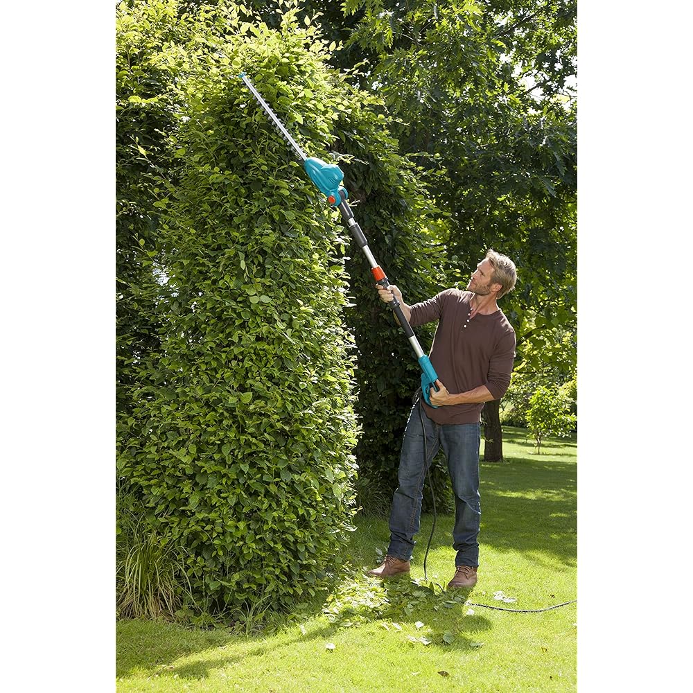 Taille-haies sur perche THS 500/48 sans batterie de Gardena : taille-haies 500 W, 3,5 m de portée, tête inclinable et manche télescopique, lame de 48 cm, butée de protection (8883-20) : Jardin