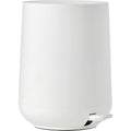ZONE DENMARK - Poubelle Salle de Bain Nova - 3L - Design Scandinave - Plastique ABS Doux Au Toucher - Poubelle Cuisine Élégante H23cm D20,5cm - Blanc : Thomas Dudzinski Design: Cuisine et Maison