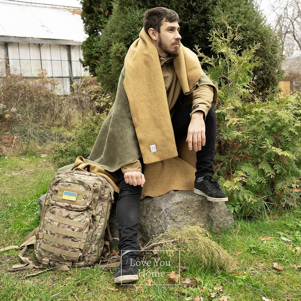 LYHome Plaid Laine Merinos - Couverture pour Canape Lit 1 Personne, Couvertures Accessoires Exterieur de Camping Militaire Voyage et Armee, Hiver Chaud 130x170 cm, Vert Olive - Moutarde Réversible : Cuisine et Maison