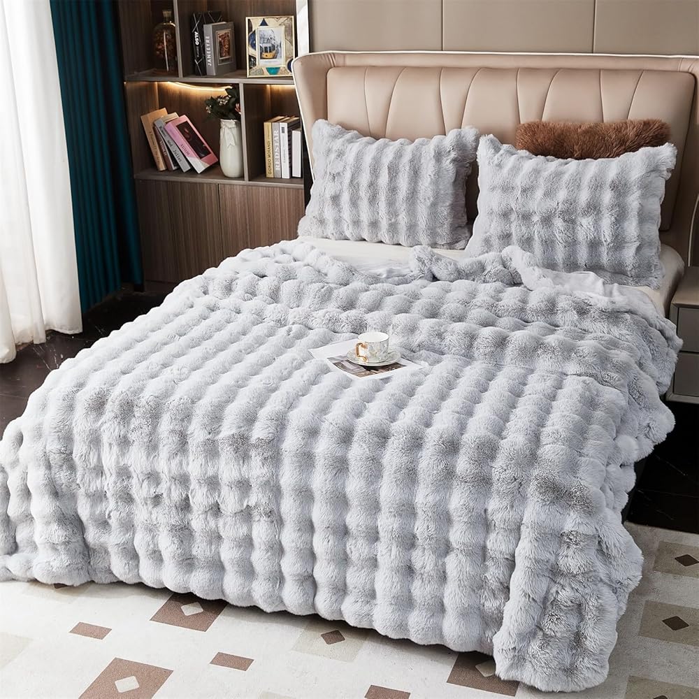 Couverture en Peluche pour Le canapé - Couverture en Fausse Fourrure de Lapin Super Douce, couvertures Mignonnes pour Les Femmes, couvertures légères et Chaudes pour Le lit, canapé, Sofa (Gris Clair) : Cuisine et Maison