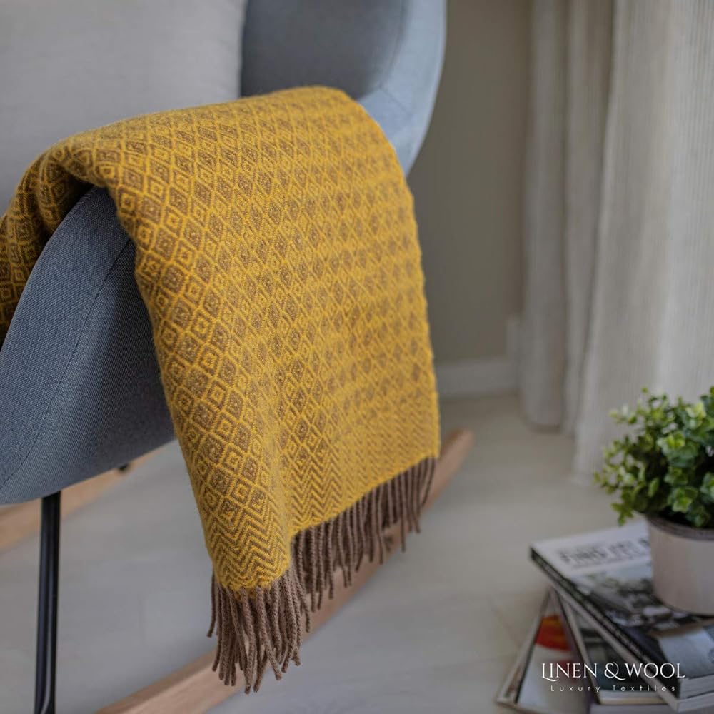 Linen & Cotton Plaid de Luxe Paris Diamant Sergé - 100% Pure Laine de Nouvelle-Zélande, Marron Jaune (140 x 200 cm) Couverture Couvre-Lit Jeté de Canapé Blanket pour Sofa Chaise Salon Home Maison : Cuisine et Maison