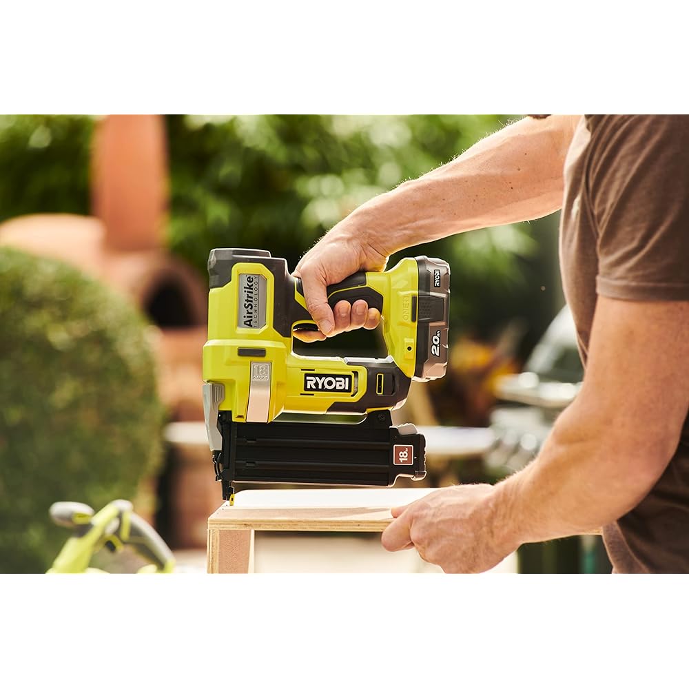 RYOBI Cloueur d'assemblage 18G 18V + 5000 clous