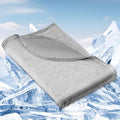 Couvertures rafraîchissantes pour Les dormeurs Chauds,Couverture Estivale légère de 200 * 220cm avec Fibres de Refroidissement Arc-Chill,Couverture réversible 2 en 1 pour Enfants,Couverture de Salon : Cuisine et Maison