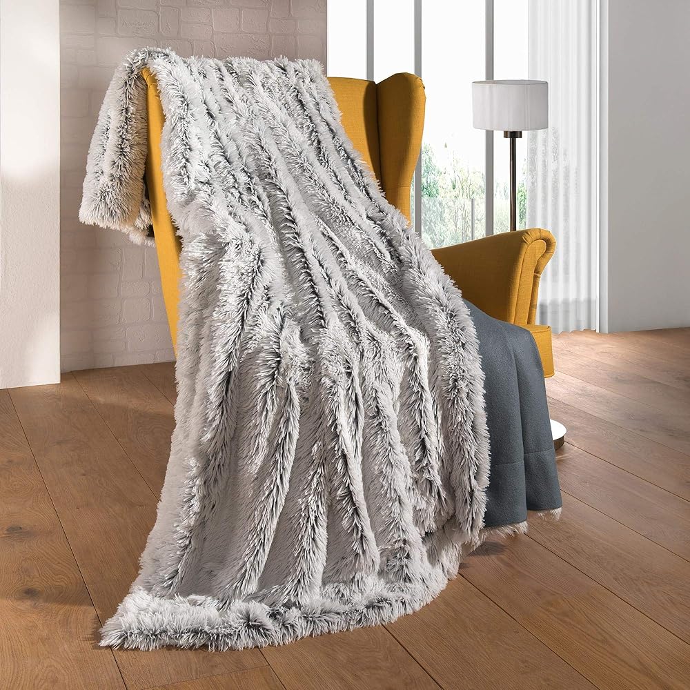 CelinaTex Couverture Douillette XXL 220 x 240 cm crème Gris Couverture de canapé Longhair Couverture en Fourrure synthétique Flokati Optik Couverture Fleece Oeko-TEX Shetland : Cuisine et Maison