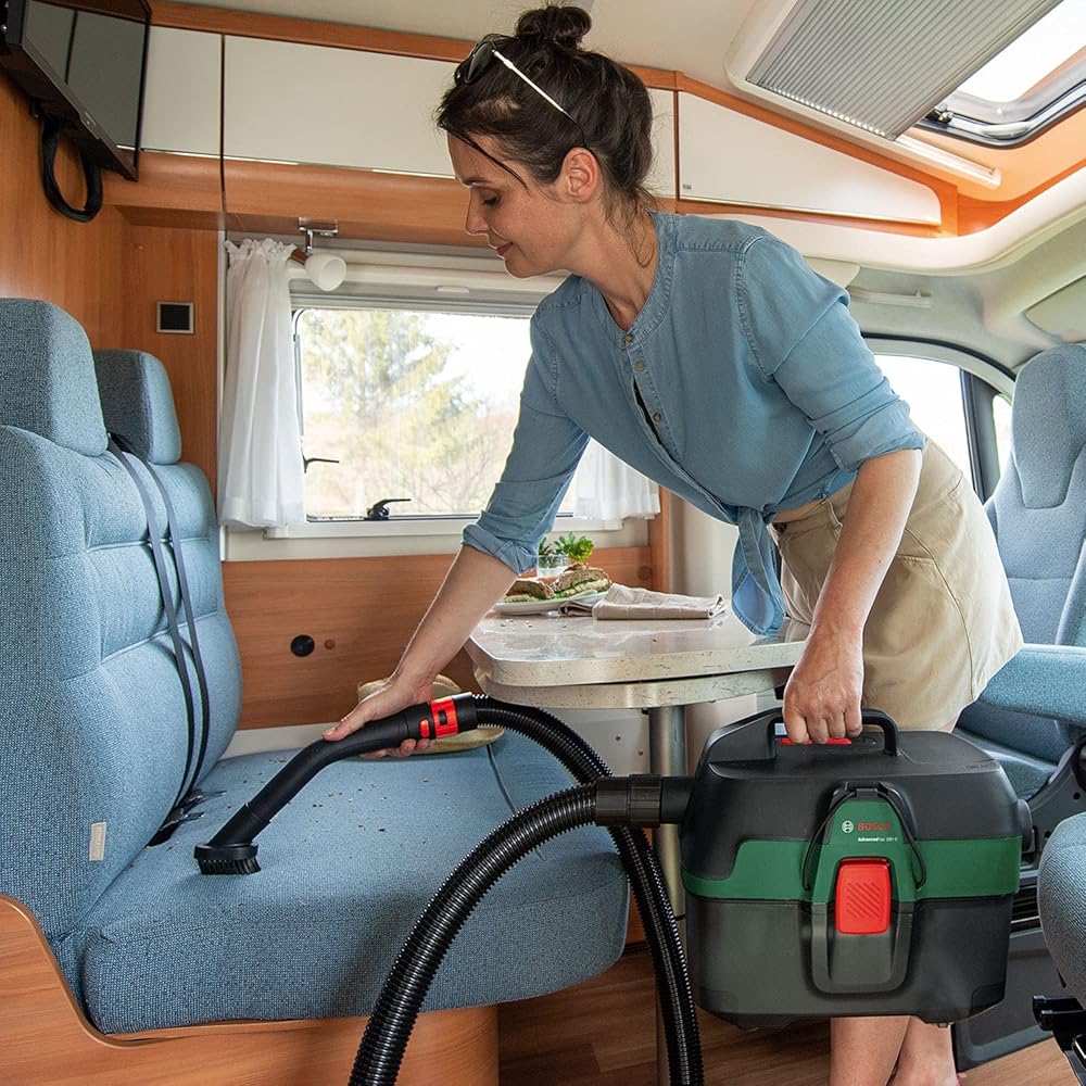 Bosch Home and Garden - Aspirateur d’eau et poussière sans fil Bosch - AdvancedVac 18V-8 (sans batterie, système 18V, set d’accessoires inclus, livré dans un emballage en carton) : Cuisine et Maison