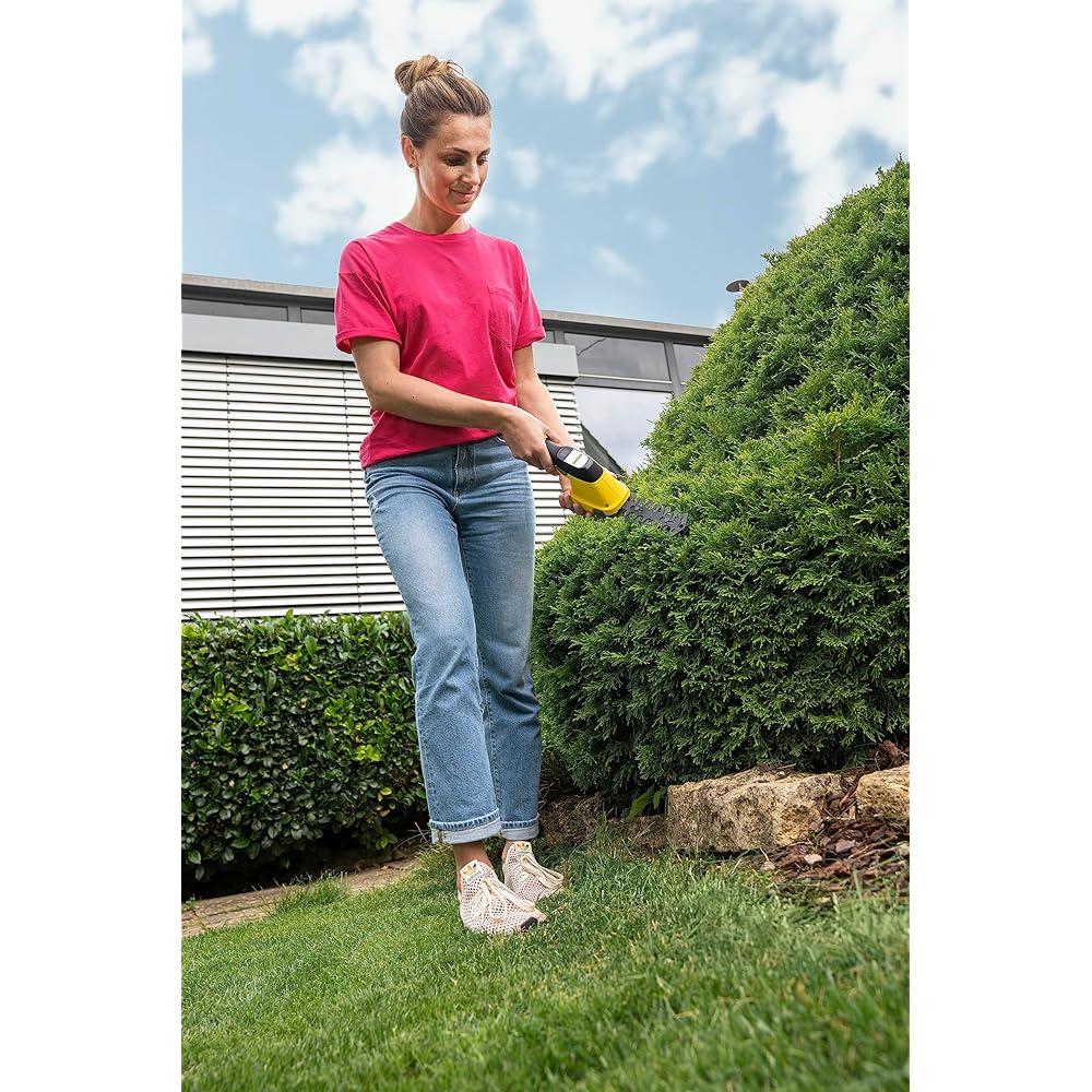 Kärcher Cisaille pour herbe et arbustes à batterie GSH 2 Plus, fonction 2 en 1 lame pour herbe 8 cm et lame pour arbustes 11 cm, puissance maximale 450-650 m, utilisable avec batterie exclue : Jardin